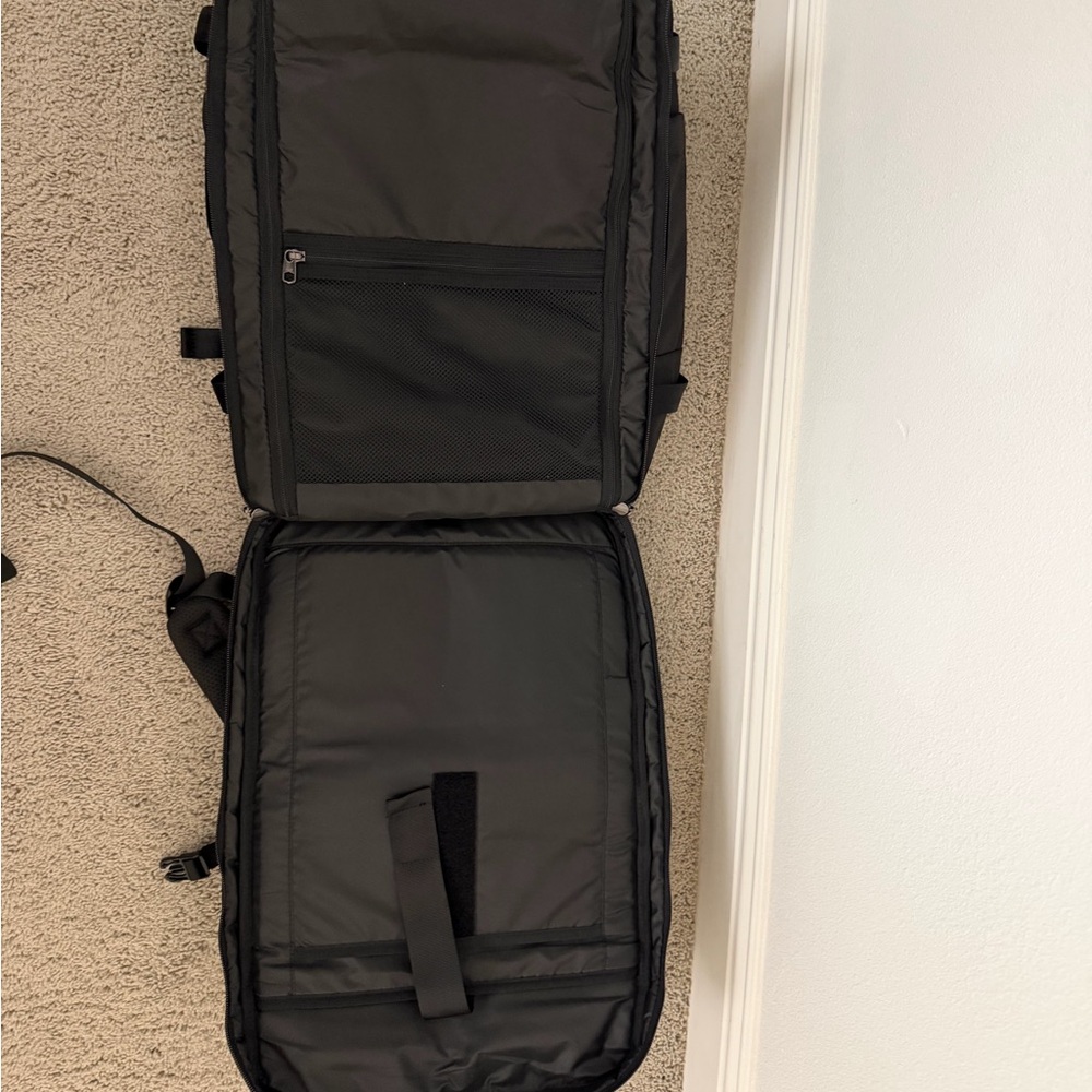 Tomtoc Black Men's Backpack - Picture 2 of 3